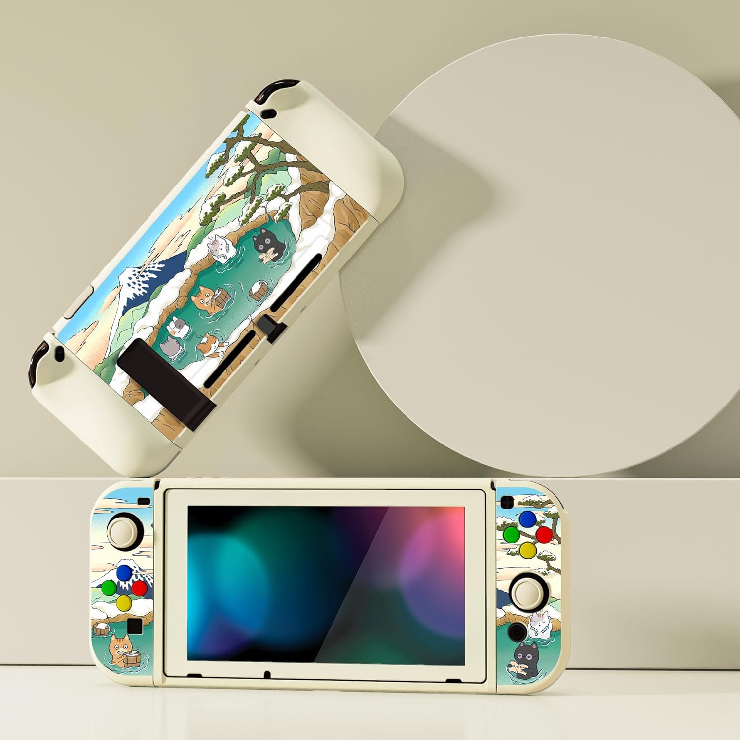 Detalle de PlayVital ZealProtect Soft Protective Case for Nintendo Switch (Hot Spring Kitties) – with tempered glass screen protector, thumb grips and ABXY caps
