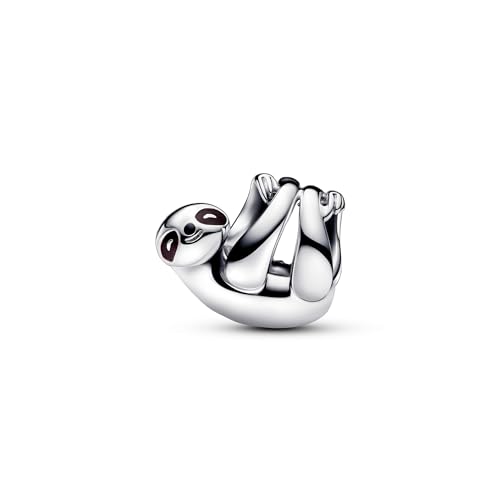 Detalle de Pandora Moments Dije con diseño de perezoso en plata de ley con esmalte marrón y negro