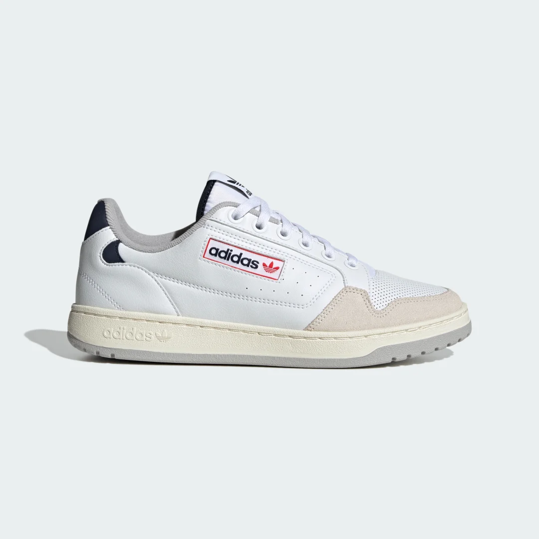 Detalle de Adidas Zapatilla NY 90: estilo limpio y versátil en blanco