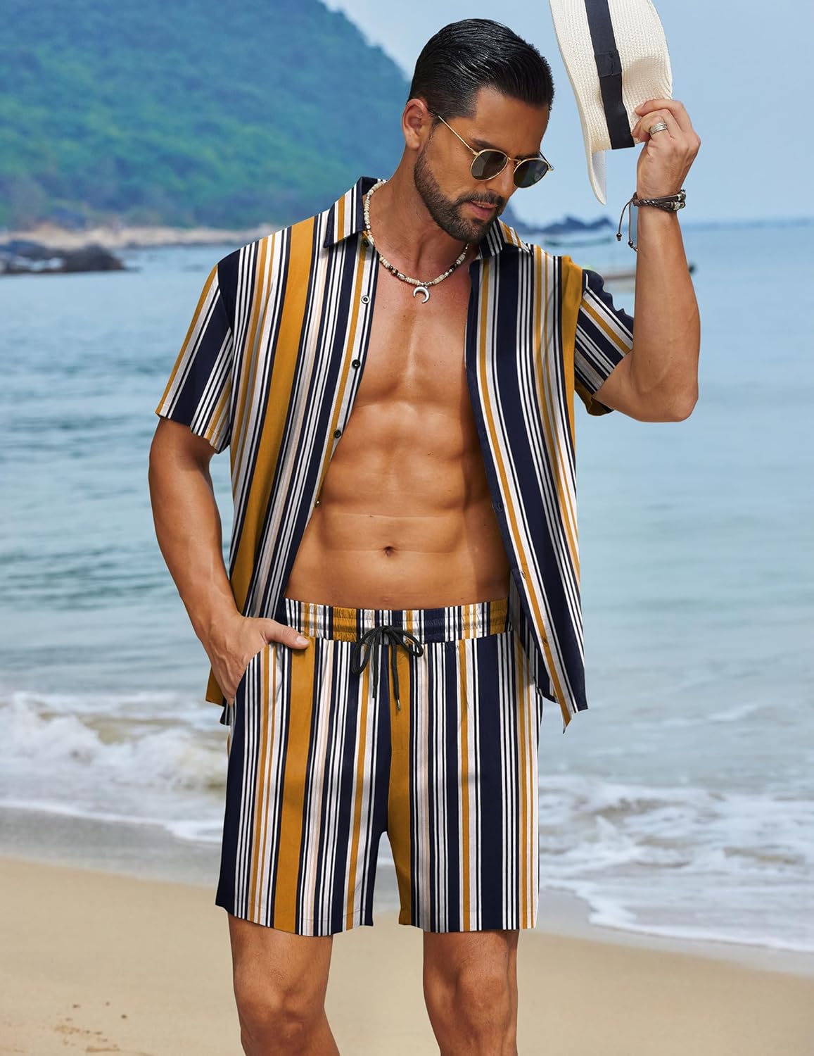 Detalle 2 de COOFANDY Men's Hawaiian Matching 2-Piece Set: Floral Shirt + Shorts for Summer Beach Vibes