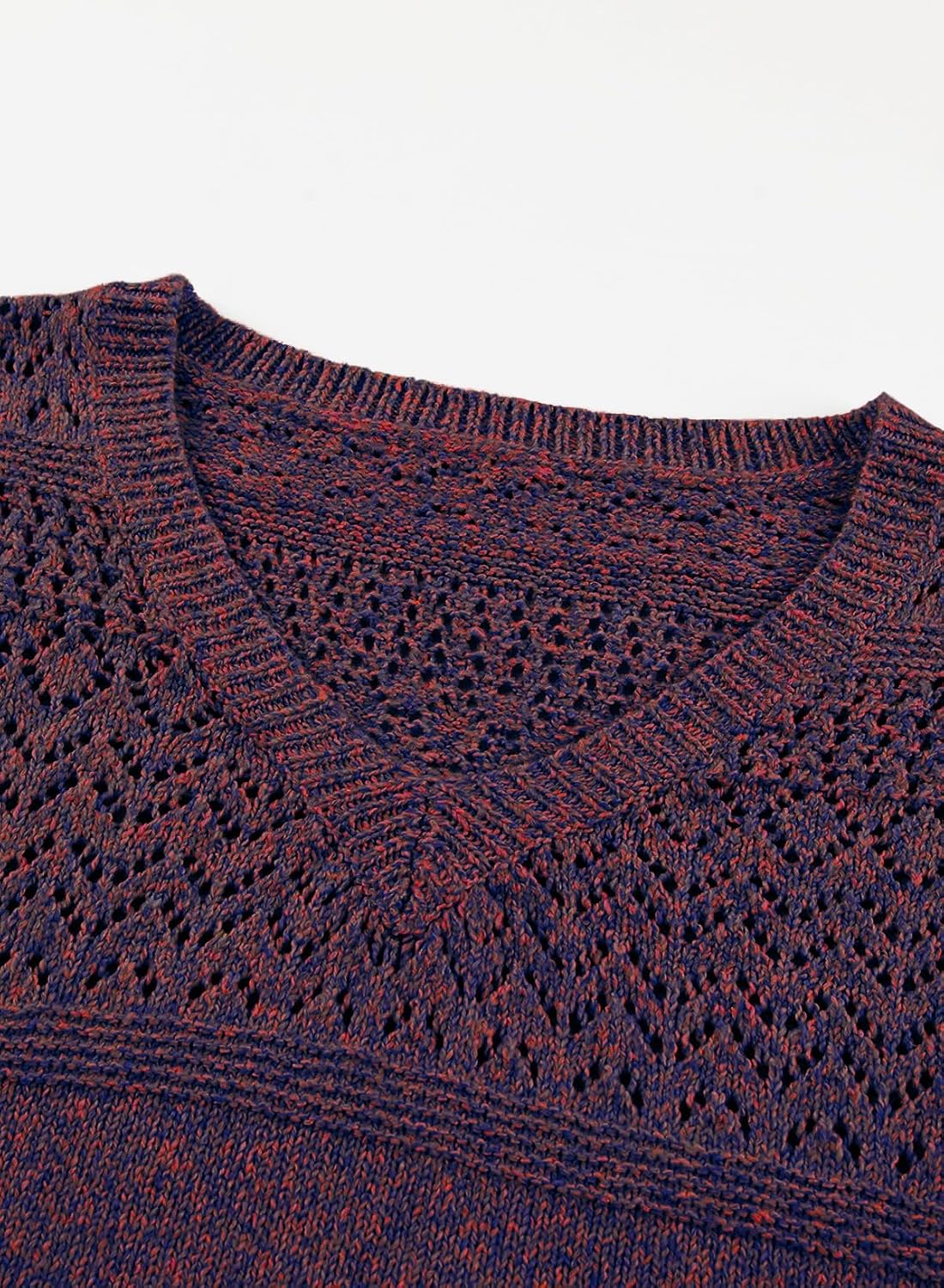 Detalle 2 de SHEWIN Women's Crochet V‑Neck Lightweight Sweater