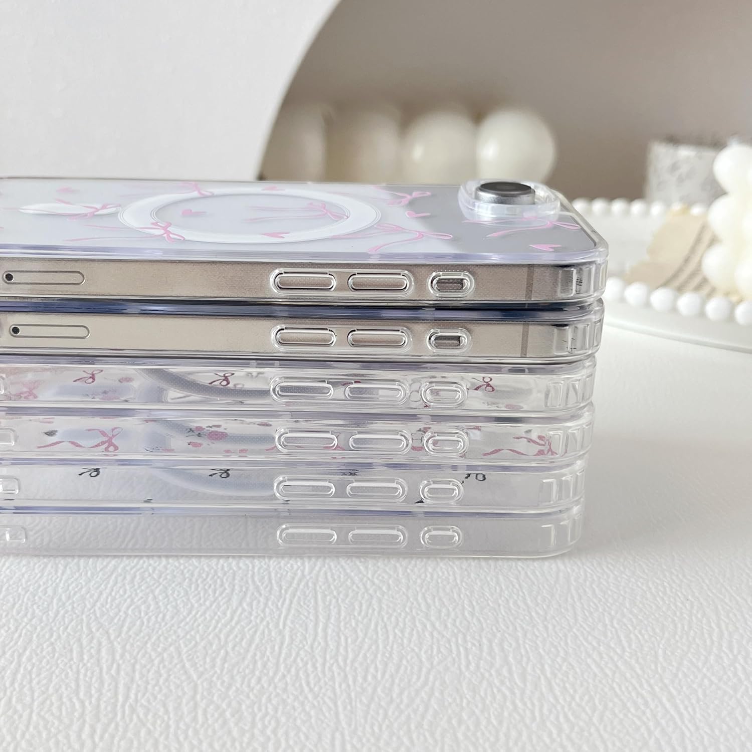 Thumbnail 6 de ZTOFERA Magnetische Hülle für iPhone 16e/17e (6,1", Weiß) mit Schleifen-Design und Herzmuster
