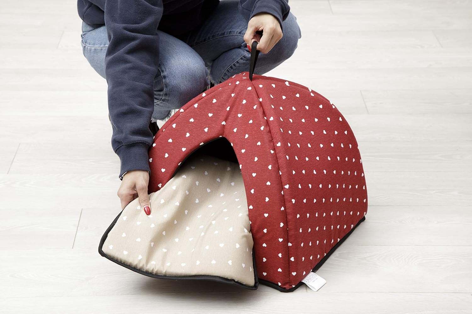 Detalle 1 de Baroni Home Lettino Cuccia a Piramide 40x40