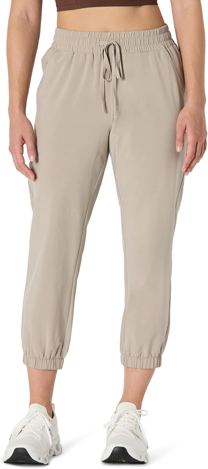Detalle de Amazon Essentials Women's Active Performance Stretch Woven 23.5" Inseam Crop Jogger Trousers