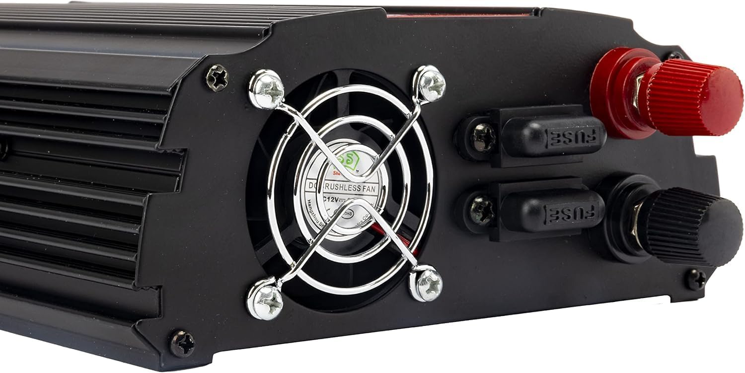 Detalle 2 de Schumacher Electric INV600 – przetwornica 12 V na 230 V, 600 W ciągłej mocy