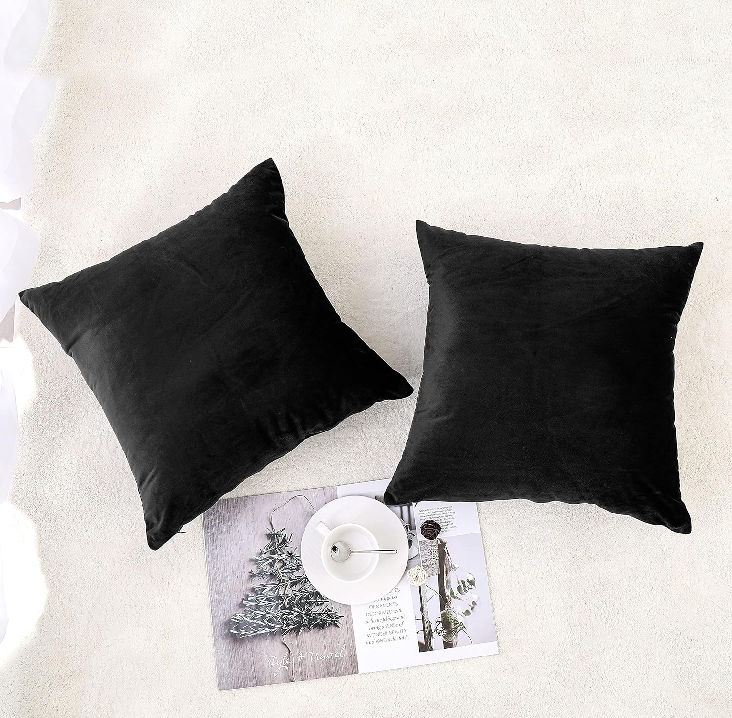 Detalle de NiNi Velvet Pillow Covers, 18x18 Inch ⚙