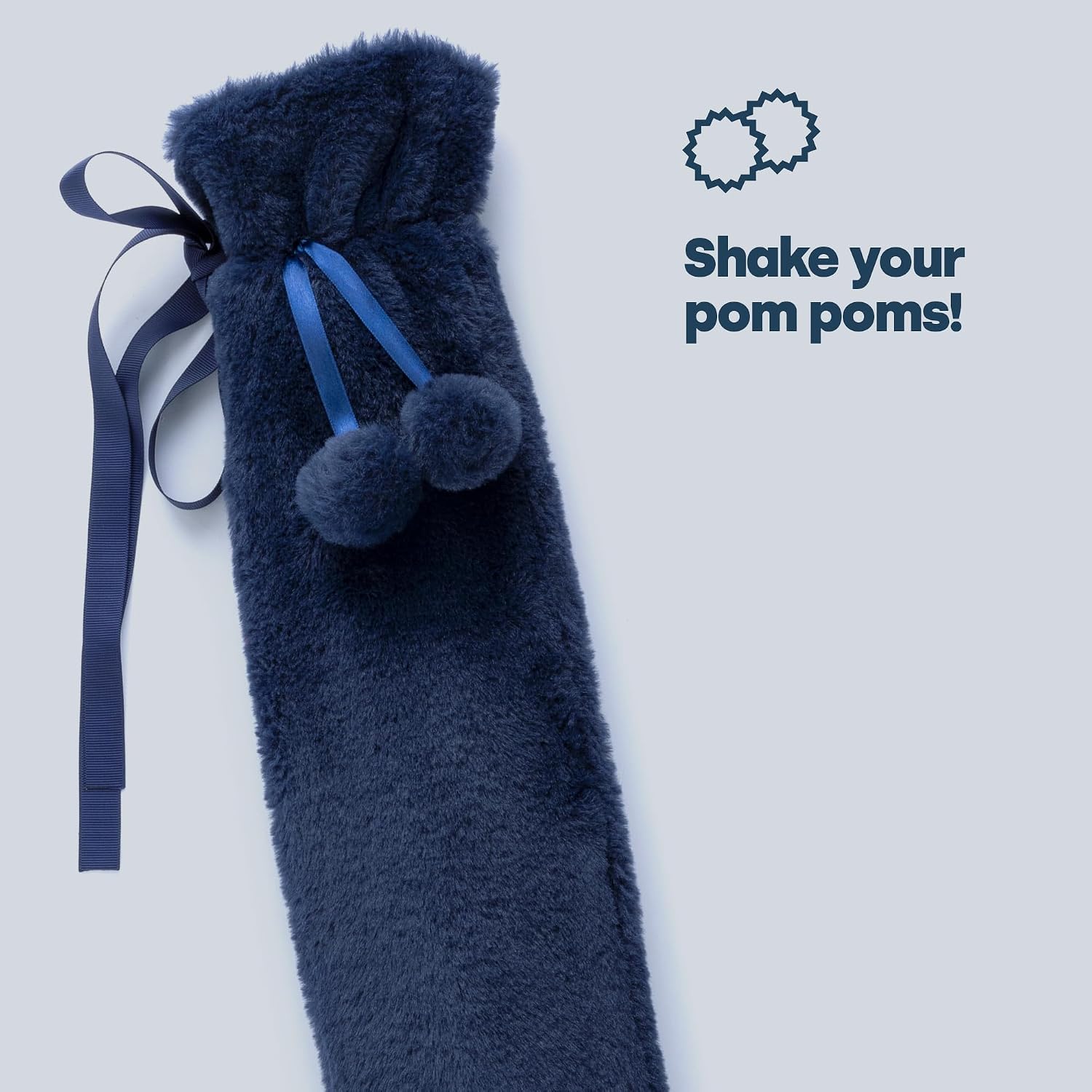 Detalle 2 de LIVIVO 2L Extra Long Hot Water Bottle with Cover (Navy) – Large Winter Hot Water Bag with Removable Cover