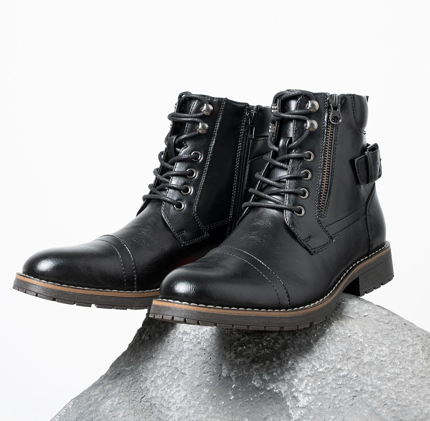 Detalle 2 de Vostey Men's Motorcycle Combat Boots with Side Zipper and Waterproof Upper