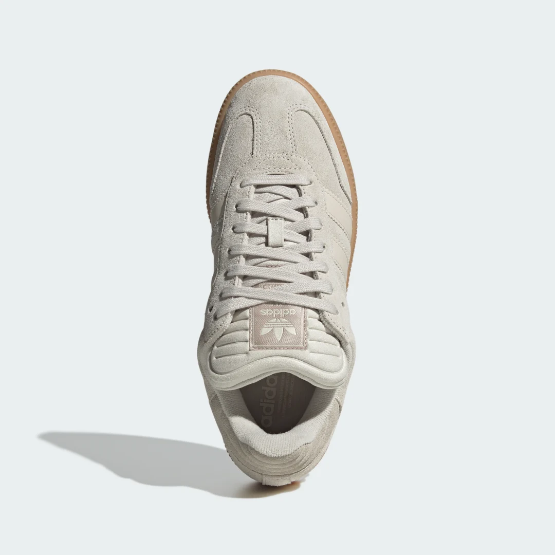 Detalle 2 de ZAPATILLA SAMBA XLG de Adidas — Beige
