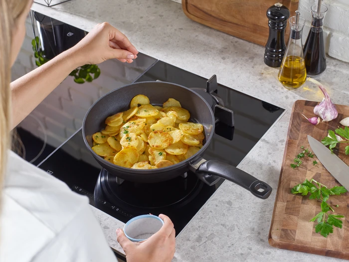 Thumbnail 2 de Fissler Ceratal Comfort Orbit Schwarz Bratpfanne 28 cm