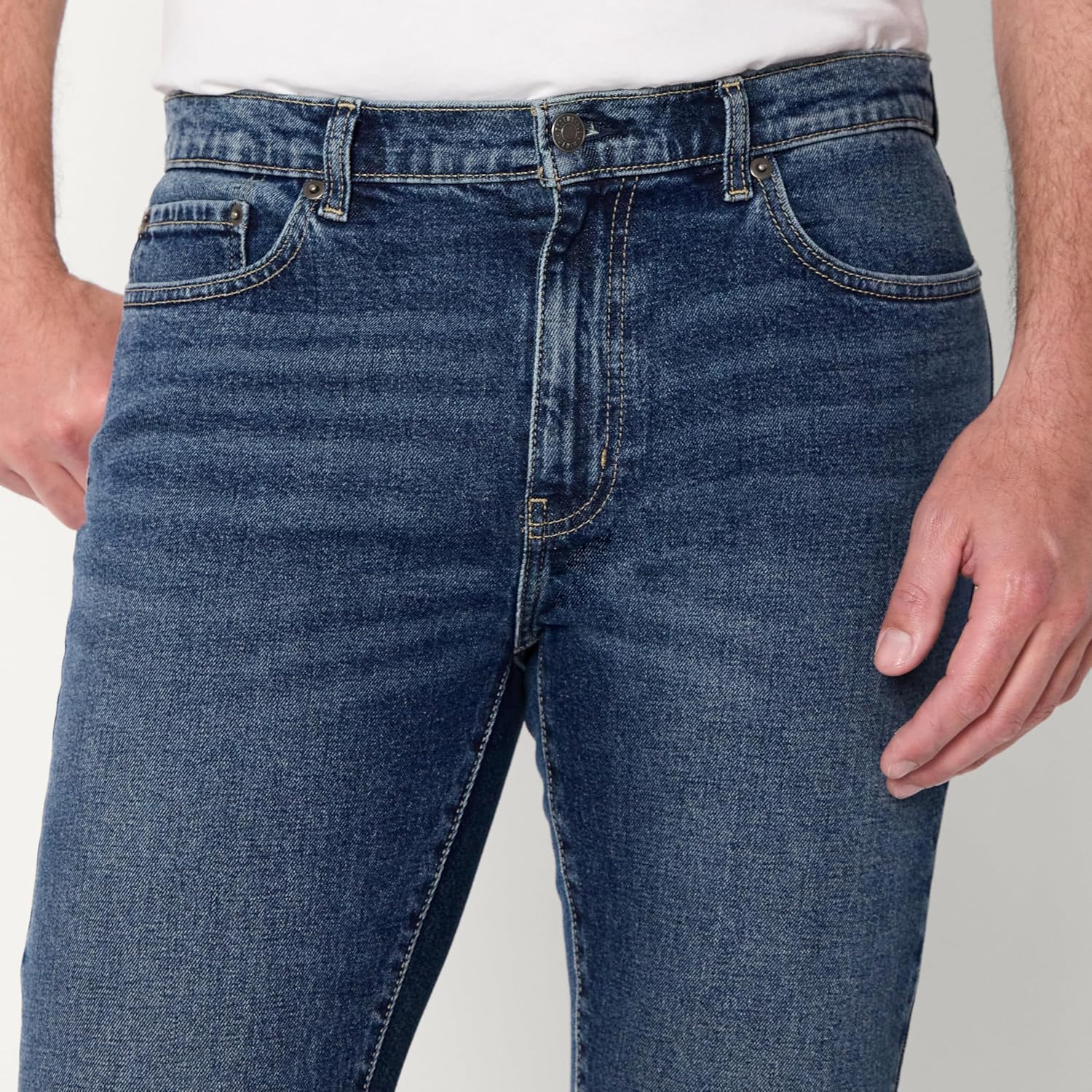 Thumbnail 2 de Amazon Essentials Men's Slim-Fit Jeans