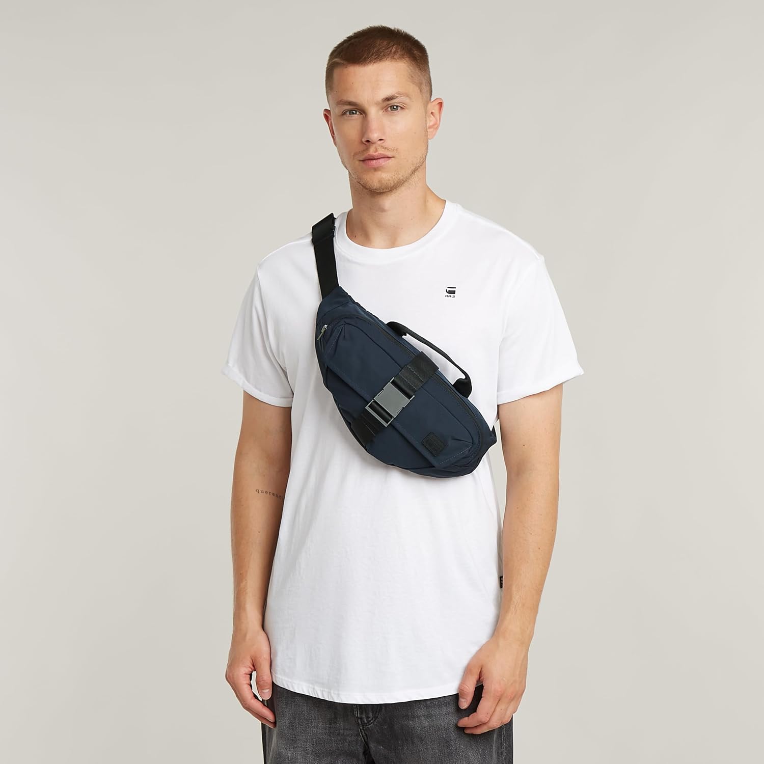 Detalle de G-Star RAW Sac Banane Homme Vert Shadow Olive – PETIT compagnon urbain, bien pensé