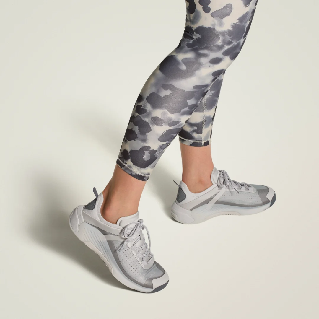 Detalle de adidas by Stella McCartney DROPSET 4 Training Shoe: ficha de decisión de compra