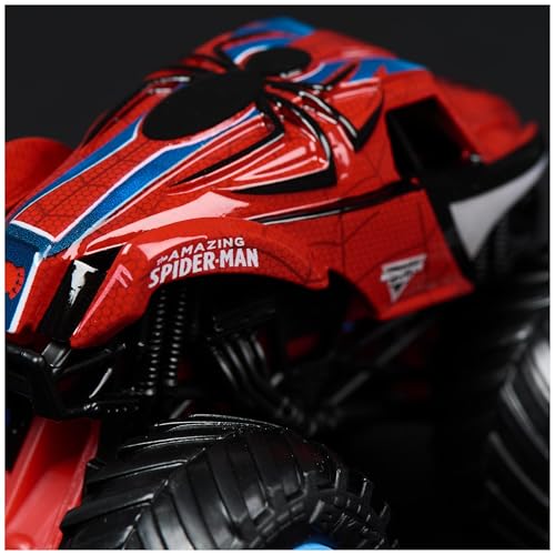 Detalle 2 de Monster Jam Marvel: Iron Man vs War Machine in scala 1:64 – Set da 2 veicoli die-cast