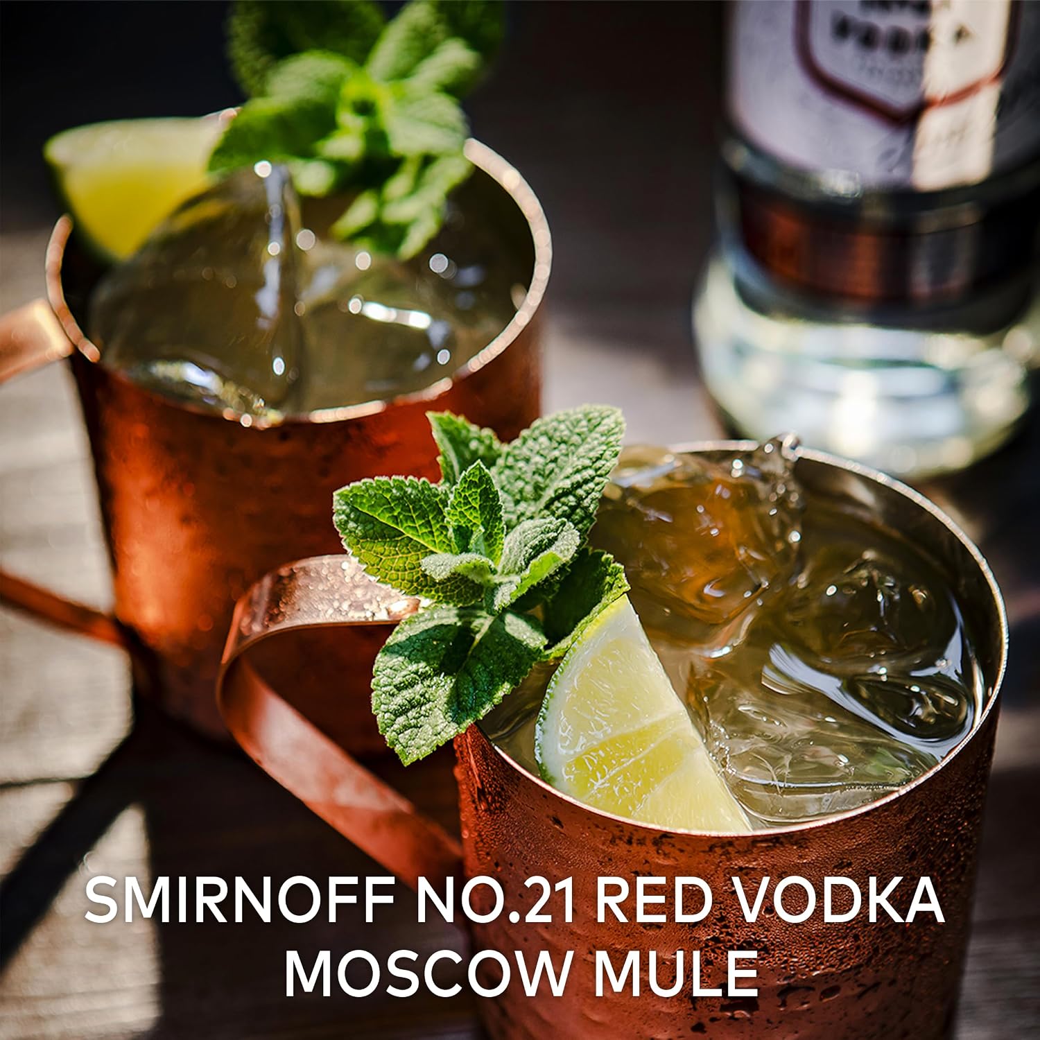 Detalle 2 de Smirnoff No. 21 Vodka 1L – Triple Distilled, 10x Filtered, UK-made