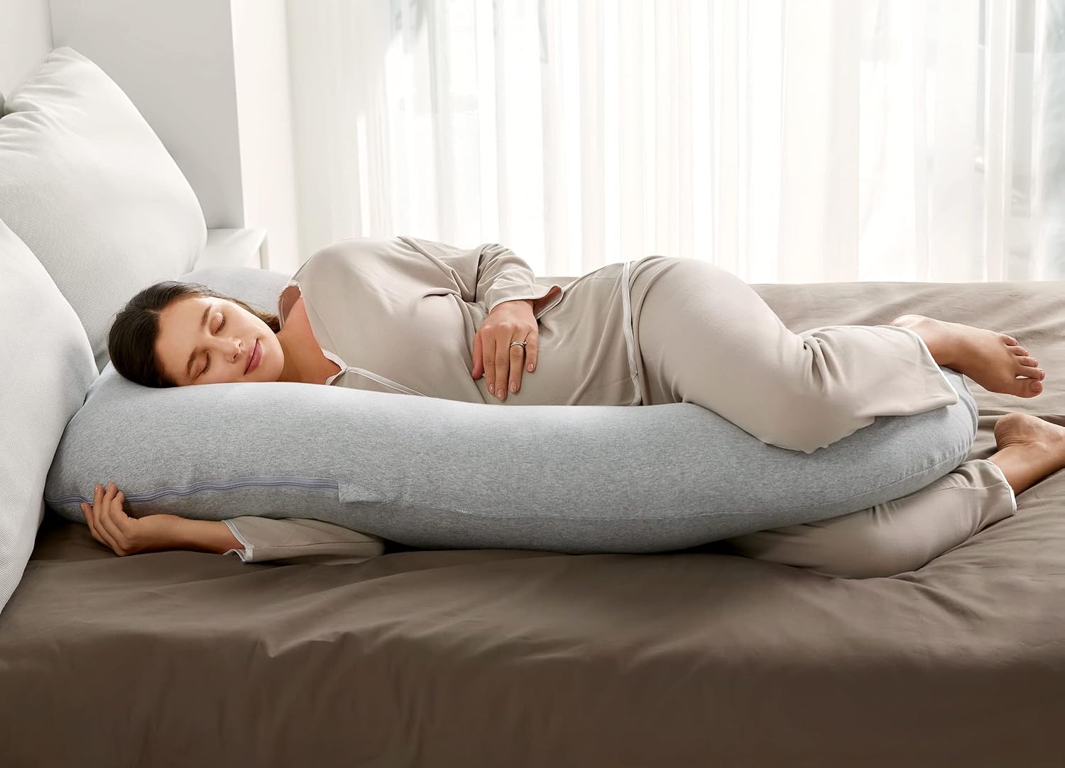 Thumbnail 2 de momcozy U Shaped Pregnancy Pillow: Full Body Support for Comfort and Proper Sleep