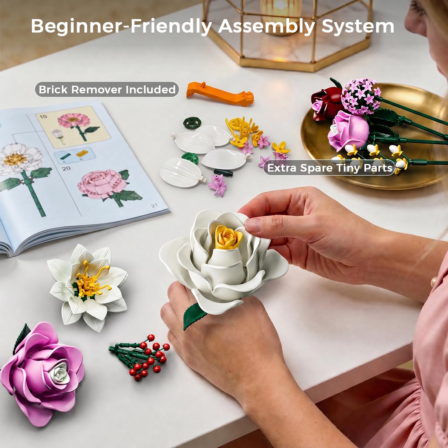 Detalle 2 de Layered Blush Pink Roses Bouquet Building Set, 720 Pieces, Adjustable Stems