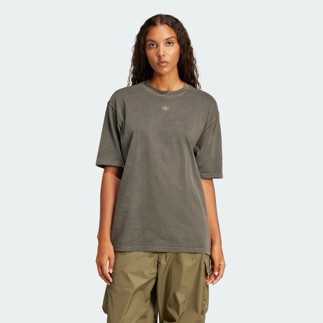 Detalle de Camiseta Washed Oversized de Adidas — Gris