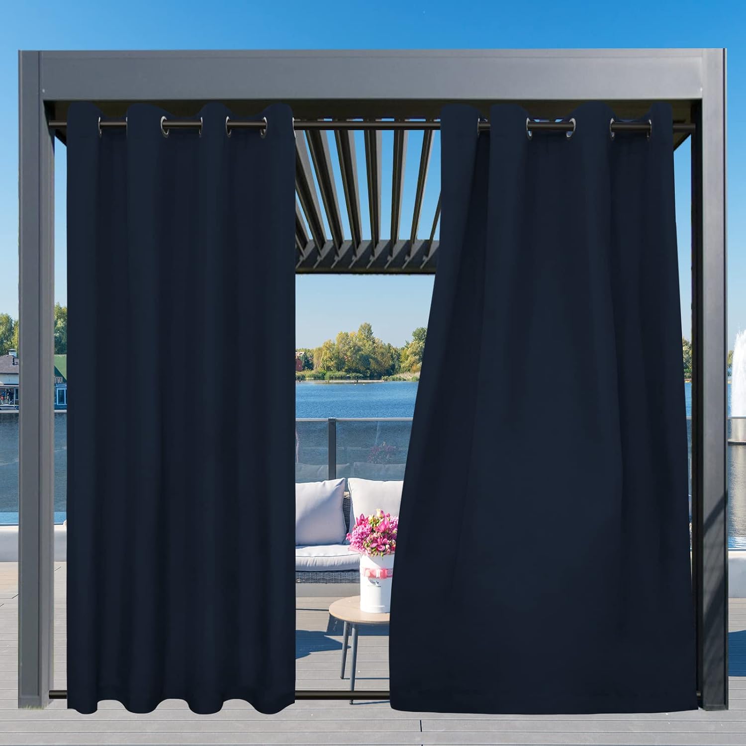 Detalle de Easy-Going Outdoor Curtain, 54 x 120 Inches
