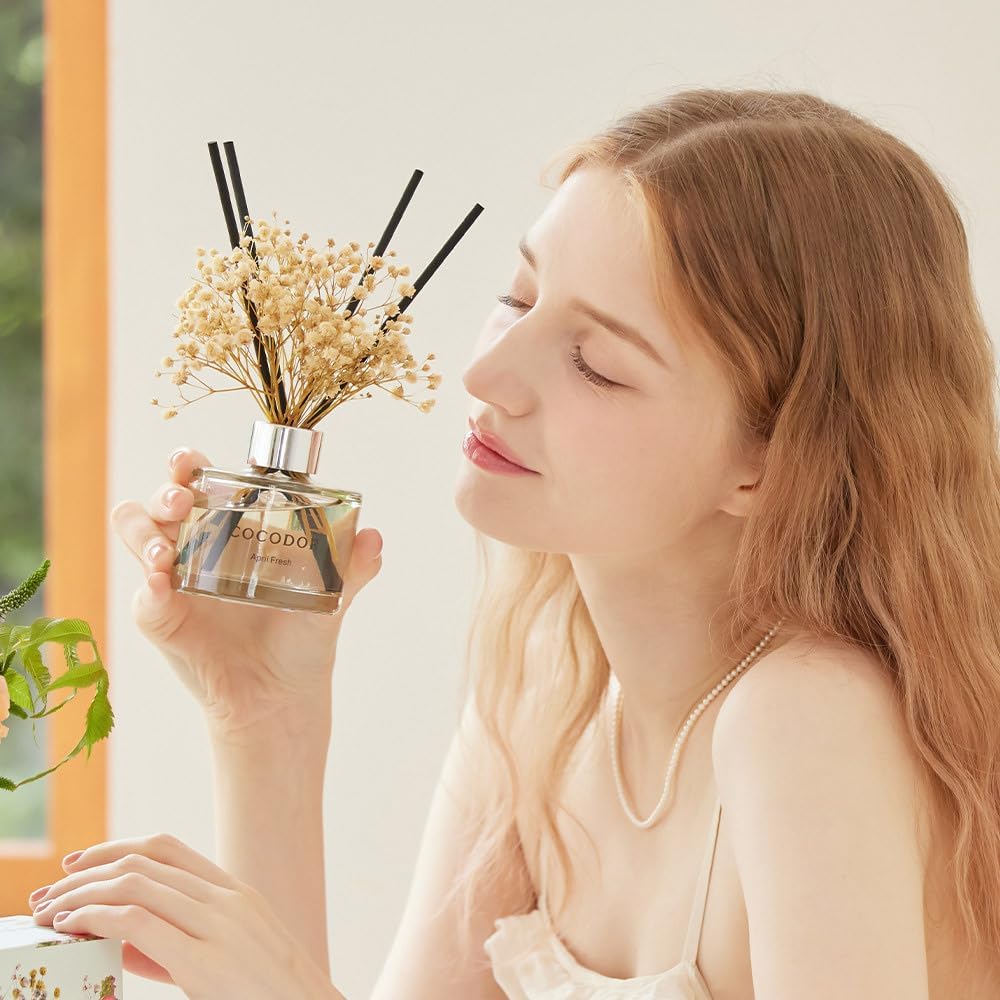Detalle 2 de Cocod'or White Jasmine Reed Diffuser Set, 200 ml, 2-Pack with Preserved Flower
