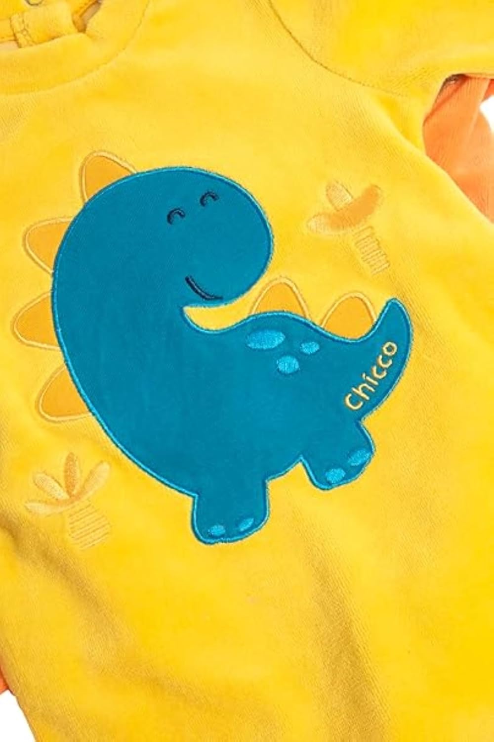 Detalle de Chicco Set Tutine Neonato e Neonata: due tutine morbide in ciniglia con apertura pratico e piedini antiscivolo