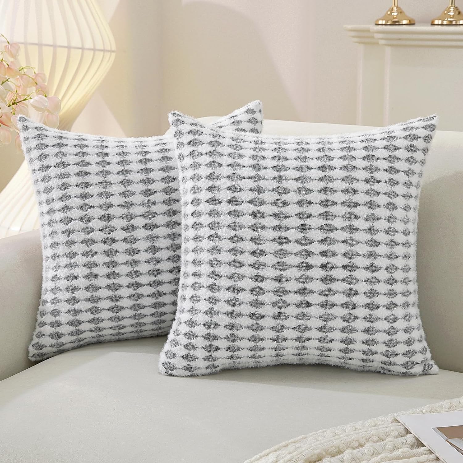 Detalle de Ystyle Lot de 2 Housse Coussin 60x60 en Chenille avec motif Diamant – Gris Fumé