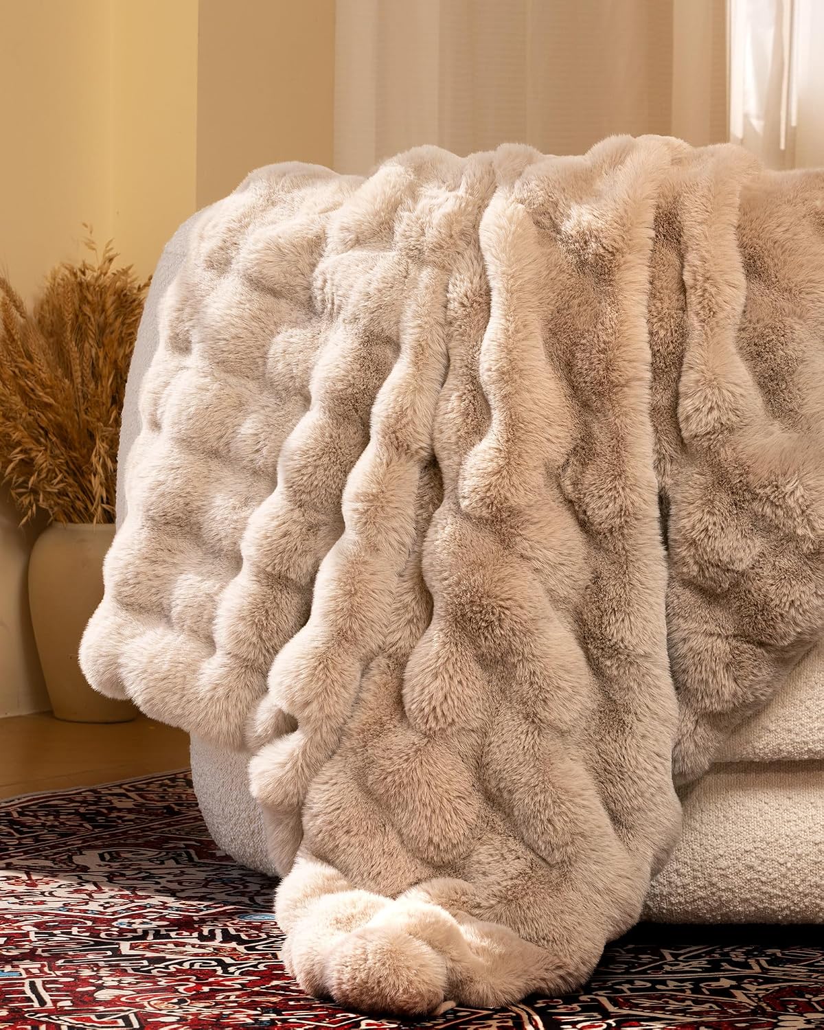 Detalle de blunique Ultra Soft Cozy Faux Fur Throw Blanket (60x80) - Light Brown