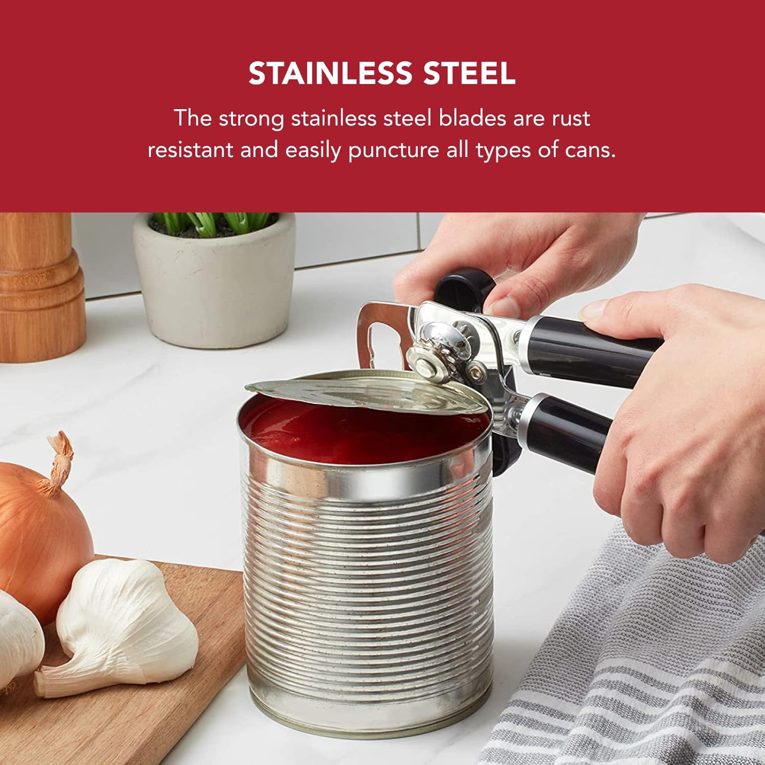 Thumbnail 2 de KitchenAid Classic Multi-Function Can Opener with Stainless Cutting Wheel and Soft-Grip Bottle Opener, Black