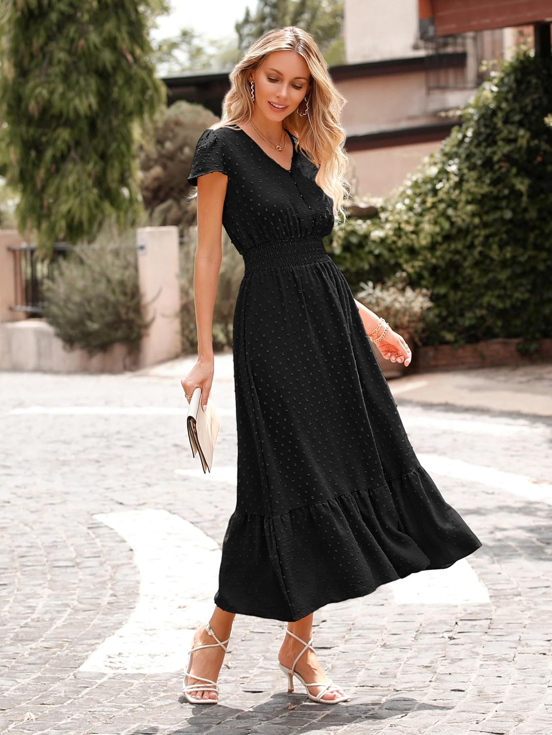 Detalle de PRETTYGARDEN 2026 Summer Maxi Dress — Boho Swiss Dot, V-Neck, Smocked Waist, Flowy Tiered Design