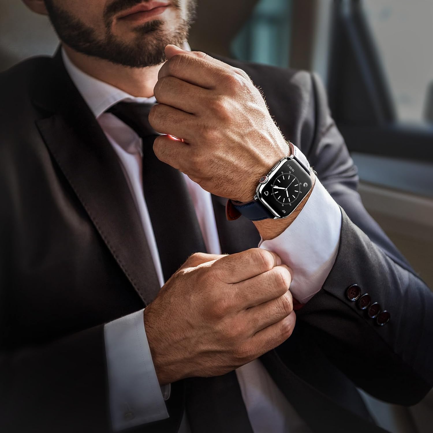 Detalle de SUNFWR Leather Watch Strap for Apple Watch (40mm–42mm) – Darkblue/Silver