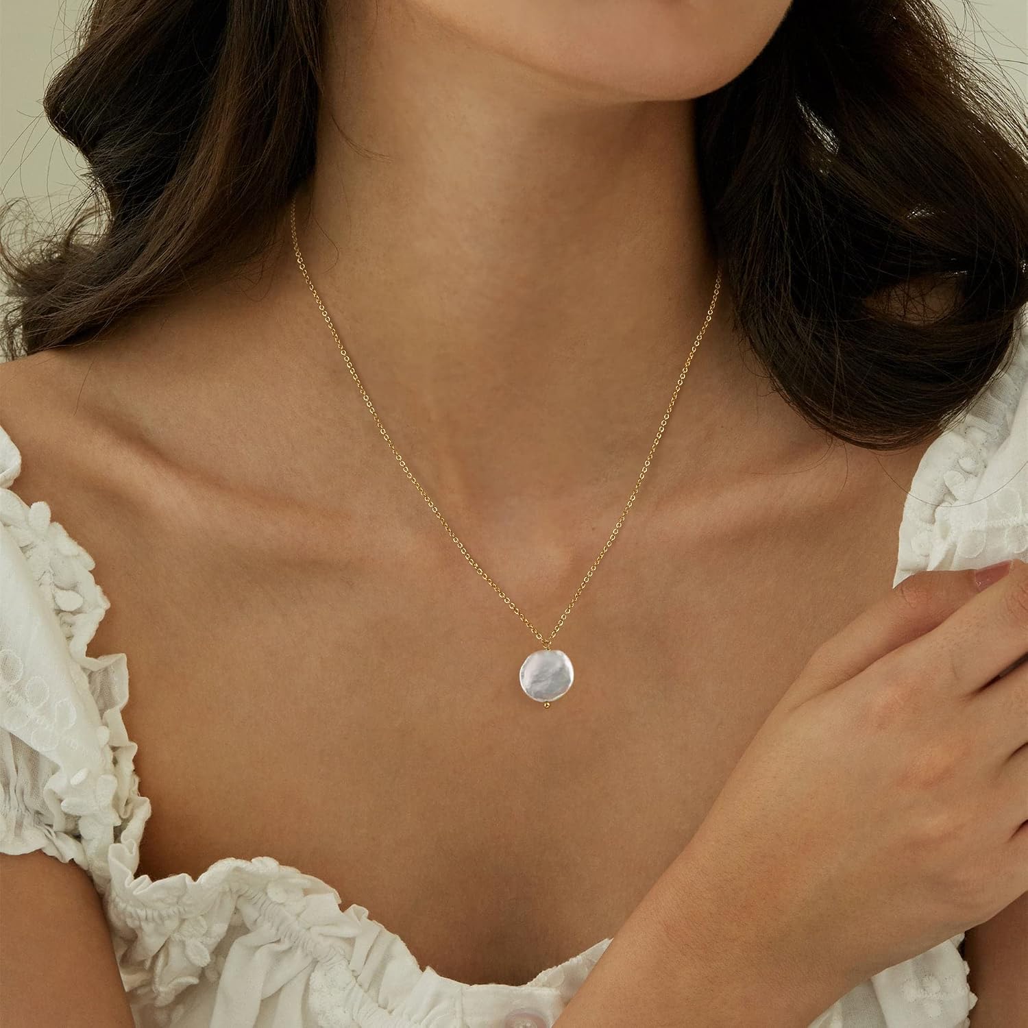 Detalle de Tewiky Pearl Necklace, 14K Gold-Plated