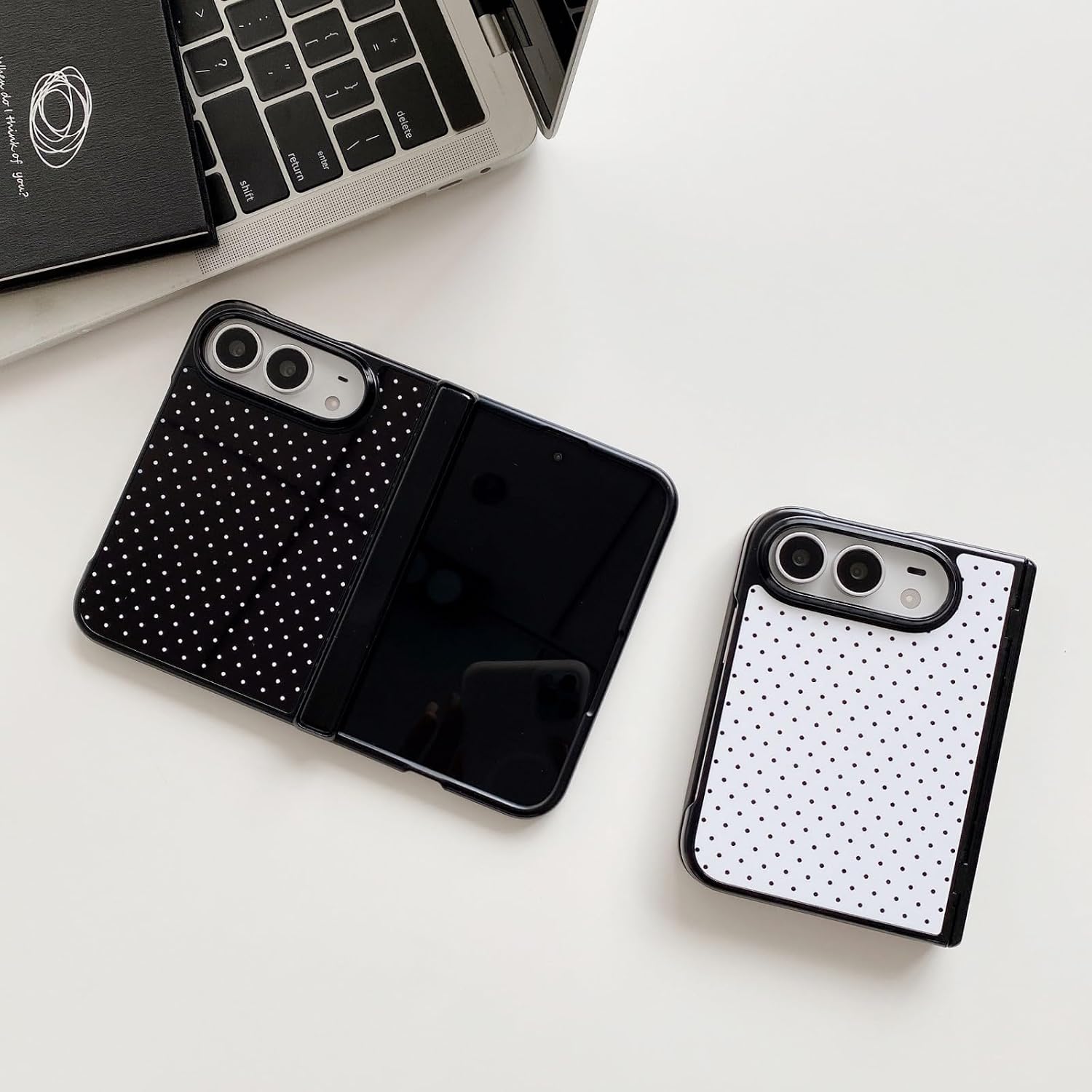 Detalle de Longlayss iPhone Duo Case, Hot Pink Stripes, PC Shell and Spring Hinge