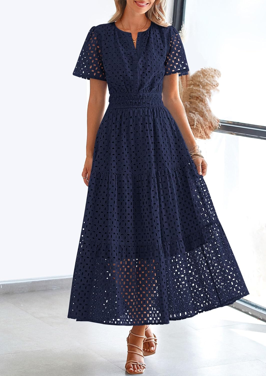 Detalle de PRETTYGARDEN Eyelet Maxi Dress for Summer 2026 — V-Neck, Short Sleeve, Flowing A-Line