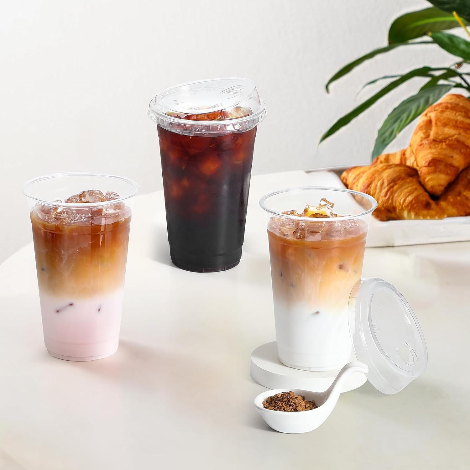 Thumbnail 6 de AOZITA 100-Pack 16 oz Clear Plastic Cups with Strawless Sip Lids (BPA-Free)