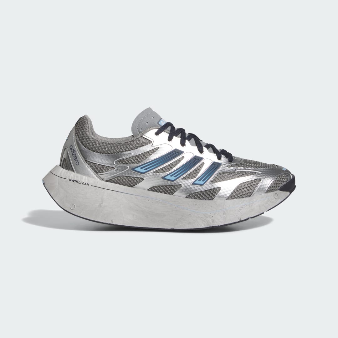Detalle de Adizero Aruku de Adidas: zapatilla gris para uso diario y entreno ligero