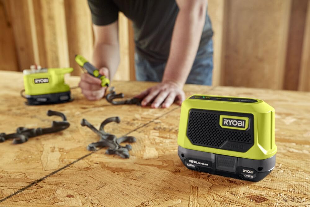 Thumbnail 4 de RYOBI Radio Chargeur Sans Fil 18V One+ RBTM18-0 – Haut-Parleur Bluetooth 5 W, 100% Nomade
