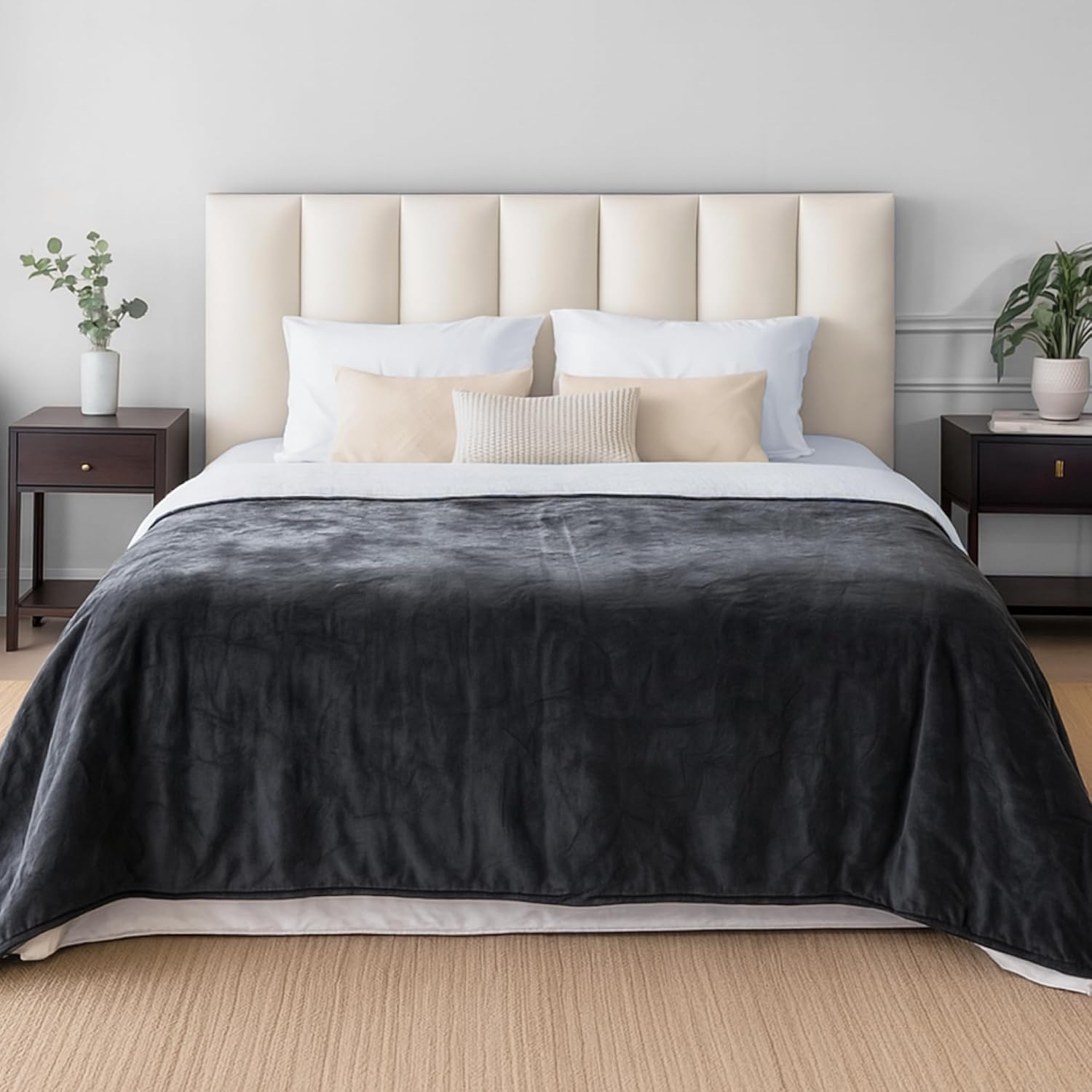 Detalle de Dreamzie wasserdichte Decke 218 x 228 cm für Sofa und Bett – reversible Hundedecke aus Sherpa-Fleece, dunkelgrau