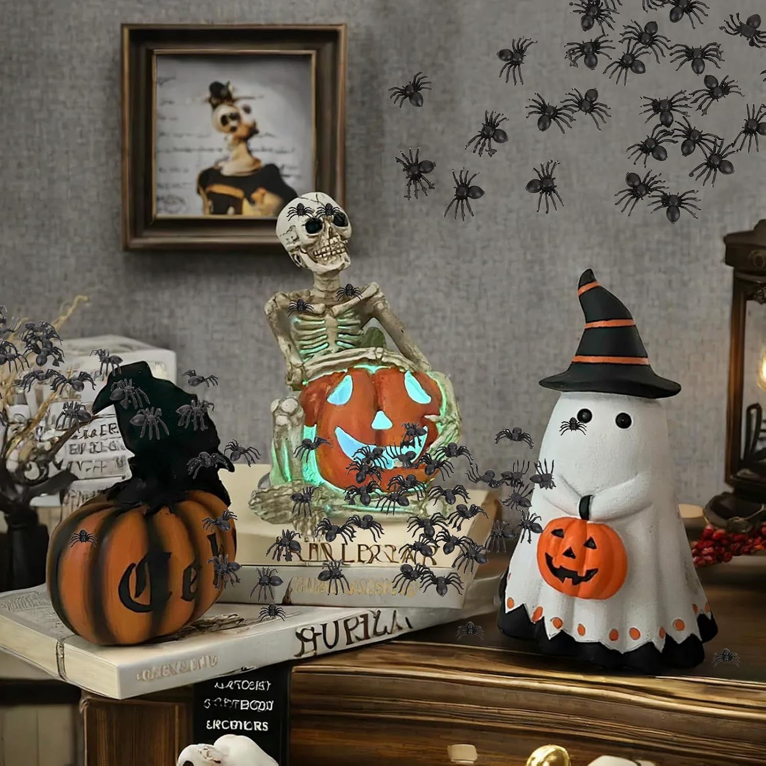 Detalle de Bravien Bravien-BZ Halloween-decoratieset met 100 zwarte kunststofspinnen