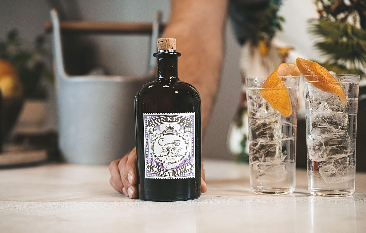 Detalle 2 de Monkey 47 Ginebra 500 ml 🍸