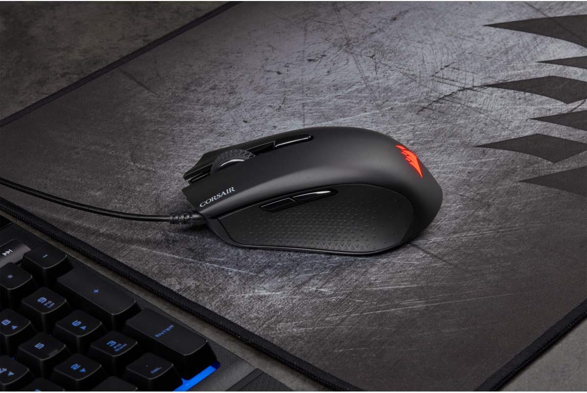 Detalle 2 de Corsair Harpoon PRO RGB mouse gaming ottico leggero da 85 g con 6 pulsanti programmabili e LED RGB