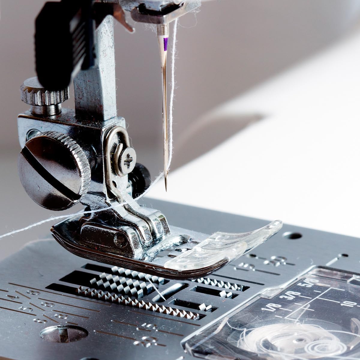 Thumbnail 6 de Cecotec BelleCouture 1500 Essential 💡 Máquina de Coser Portátil