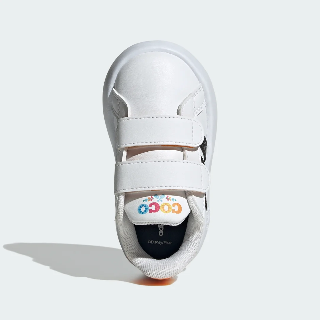 Detalle 2 de Zapatilla adidas Disney Coco Grand Court Kids – Blanco