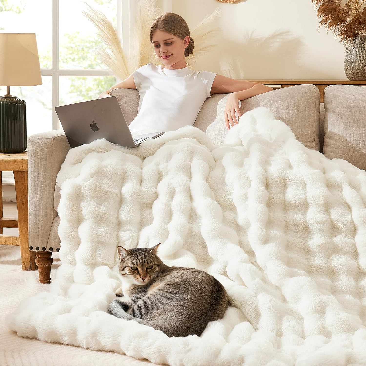 Thumbnail 1 de L'AGRATY Faux Rabbit Fur Blanket 150x200cm