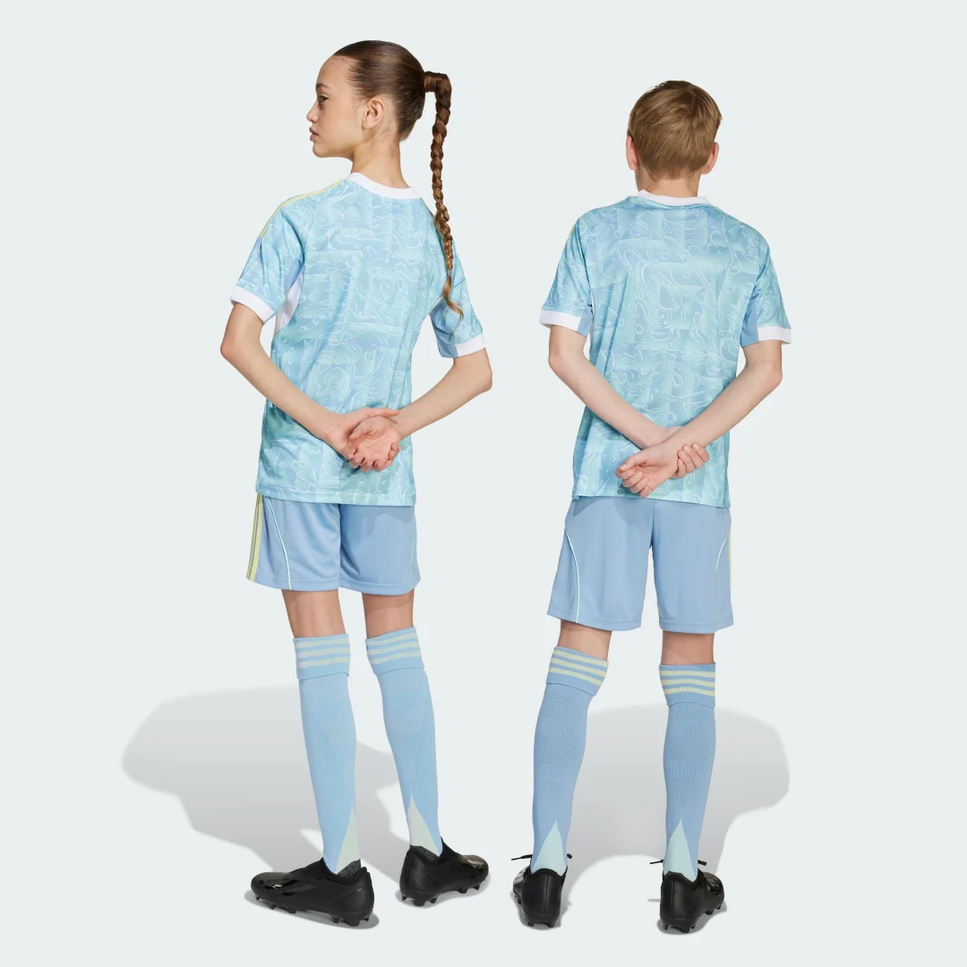 Detalle de Pantalón corto segunda equipación Juventus 25/26 de Adidas: opinión y uso recomendado