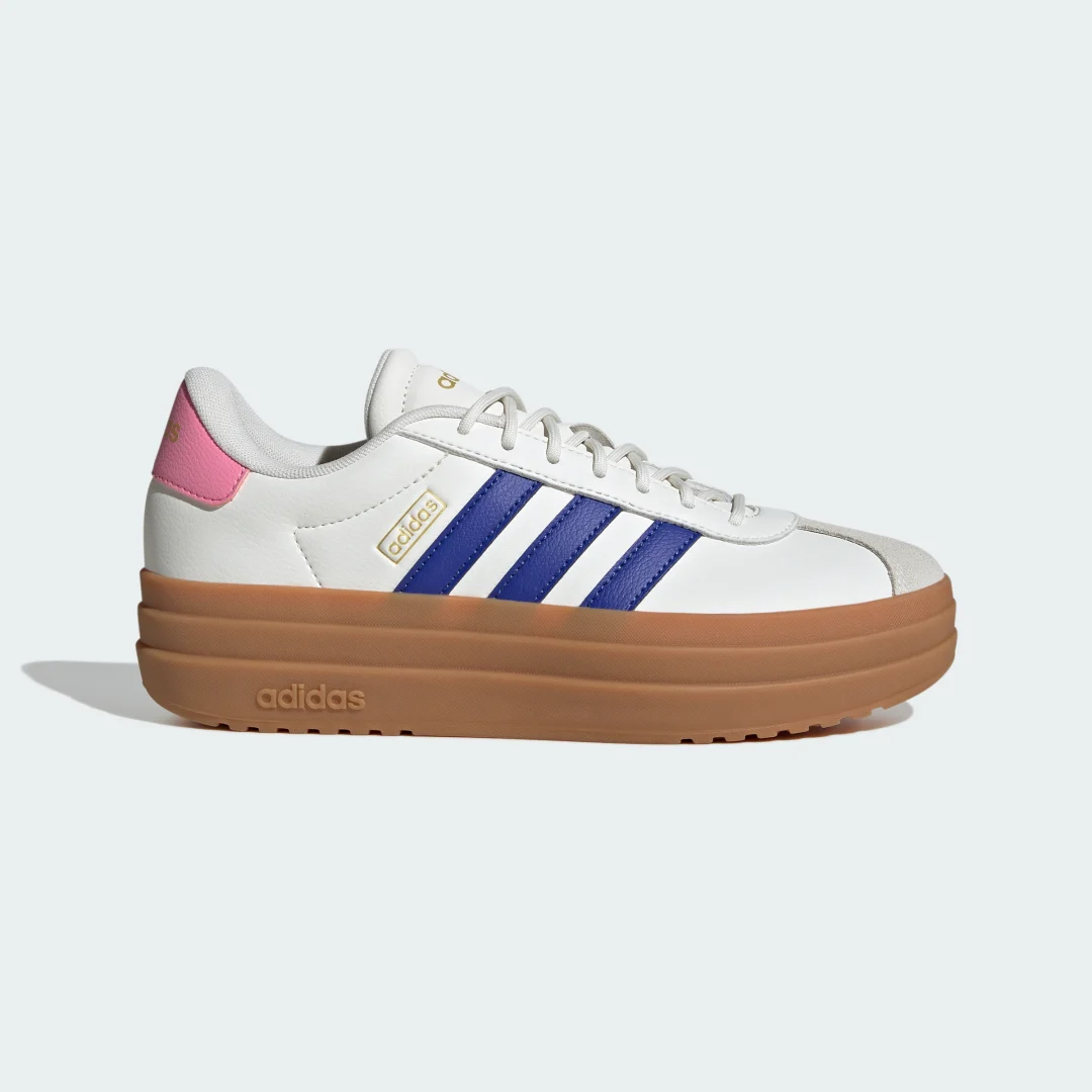Detalle de Zapatilla VL Court Bold de Adidas, blanco — estilo urbano y comodidad para día a día
