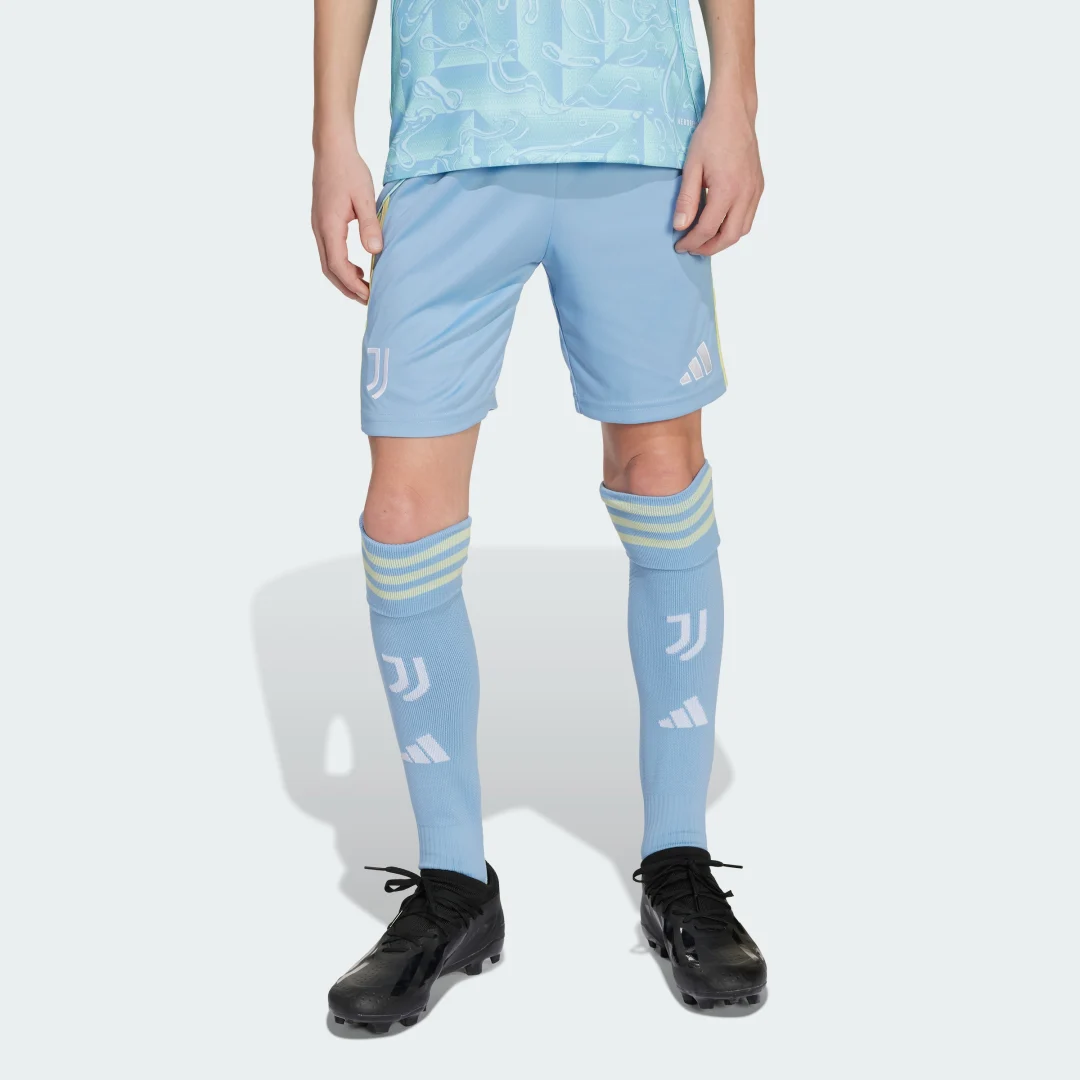 Detalle de Pantalón corto segunda equipación Juventus 25/26 de Adidas: opinión y uso recomendado
