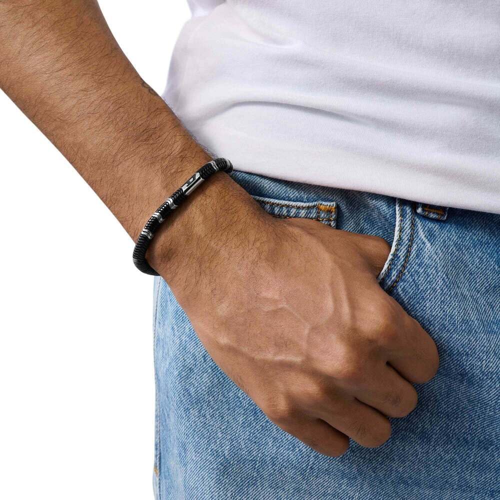 Detalle 2 de Diesel Herren Halbedelsteinarmband mit Karabinerverschluss – Hämatit, Silberfarben, matt/glänzend
