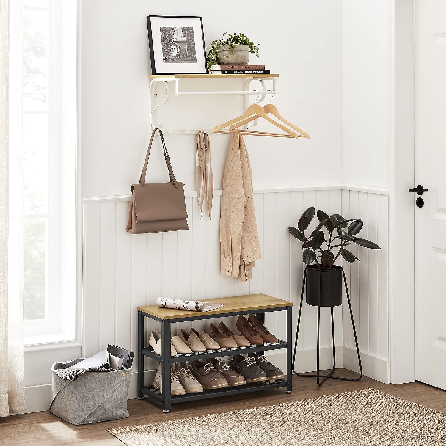 Detalle 2 de VASAGLE COLEX LCR11WY Wall-Mounted Coat Rack with Shelf, Rail and 5 Hooks