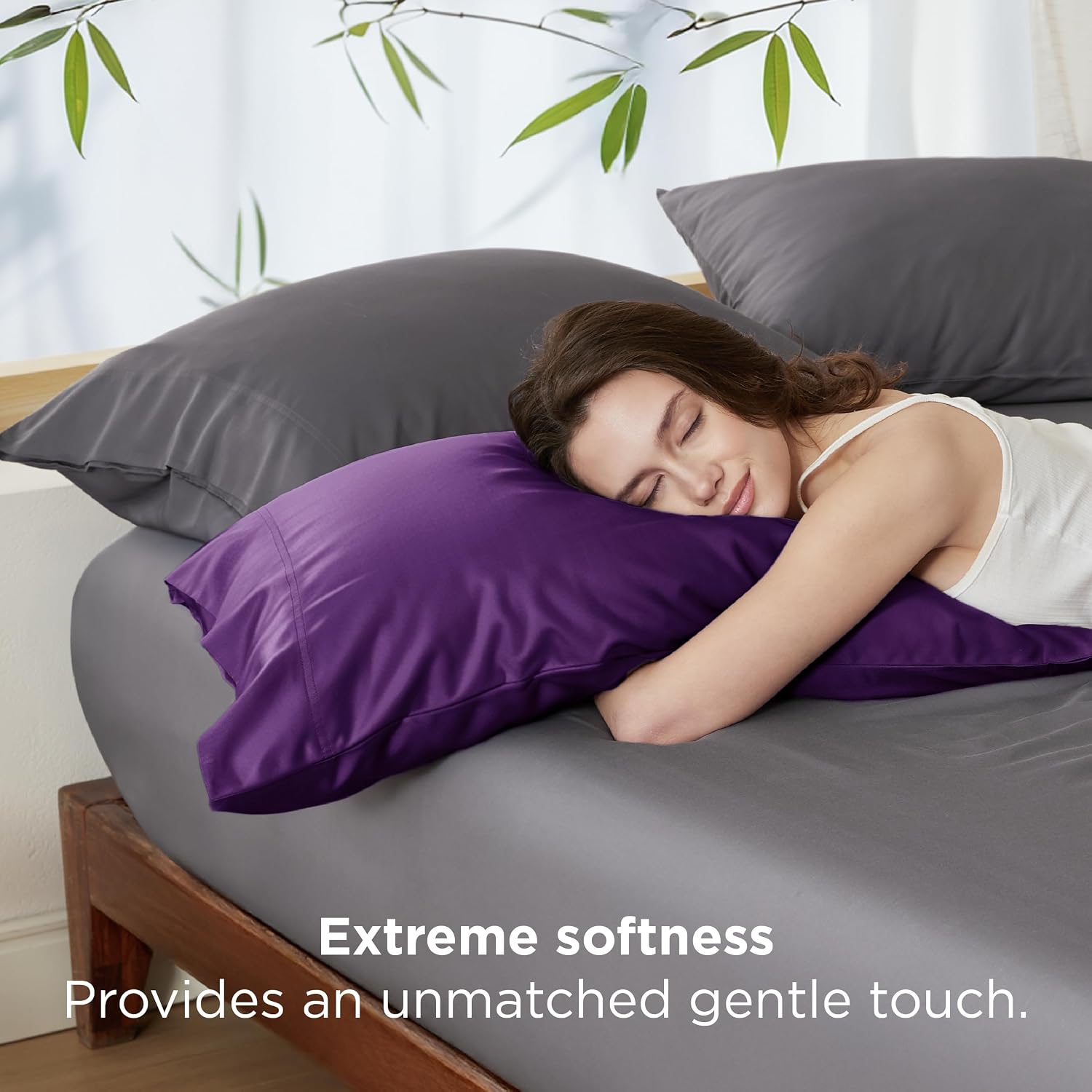 Detalle de Bedsure King Size Bamboo-Derived Rayon Pillowcases, Purple, Set of 2