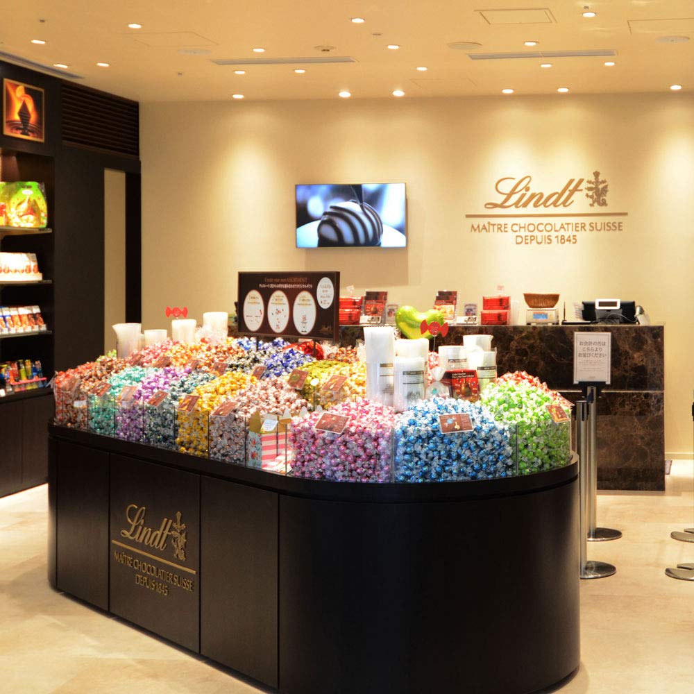 Detalle 2 de Lindt Nougat Mini Pralinés 165 g 🍫